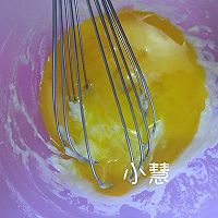 戚风蛋糕卷的做法图解7