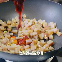 没胃口？来个酸菜鸡蛋炒凉粉的做法图解2