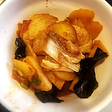 白菜木耳炒土豆片