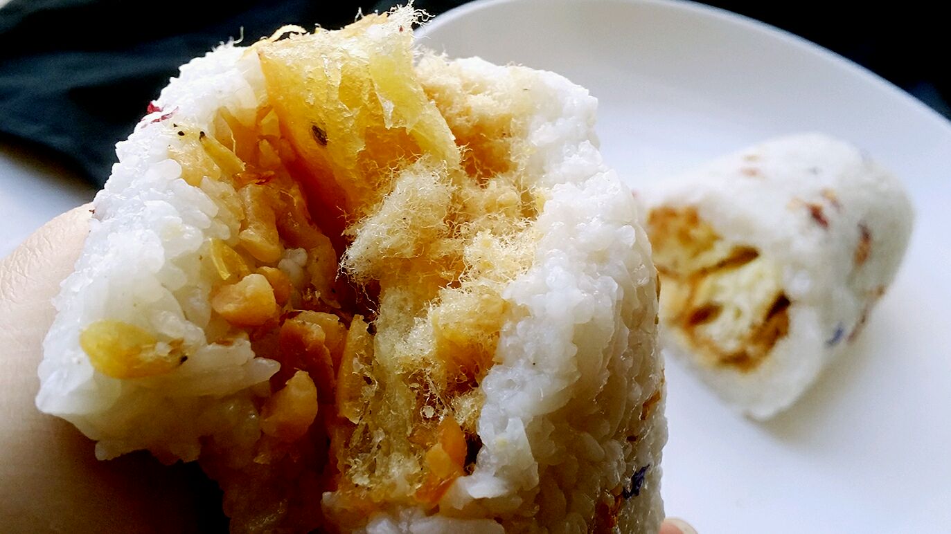 贵州黔东南：侗族传统习俗“四月初八吃黑糯米”的由来|贵州|黑糯米|侗族_新浪新闻