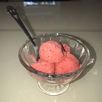 草莓冰激凌的做法图解8