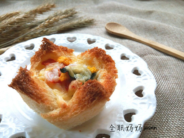 鲜虾鱼板面吐司盏【jasmin趣味烘焙】