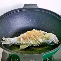 营养鲜嫩&秘制红烧鲈鱼的做法图解6