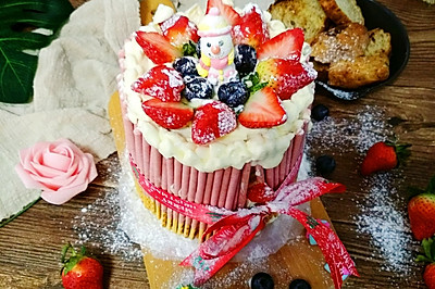草莓双层蛋糕