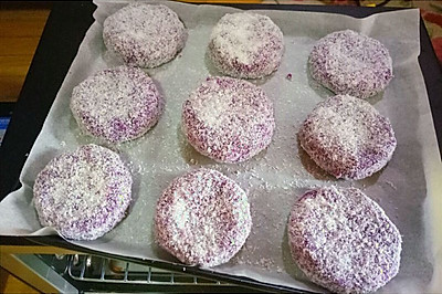 椰香紫薯饼