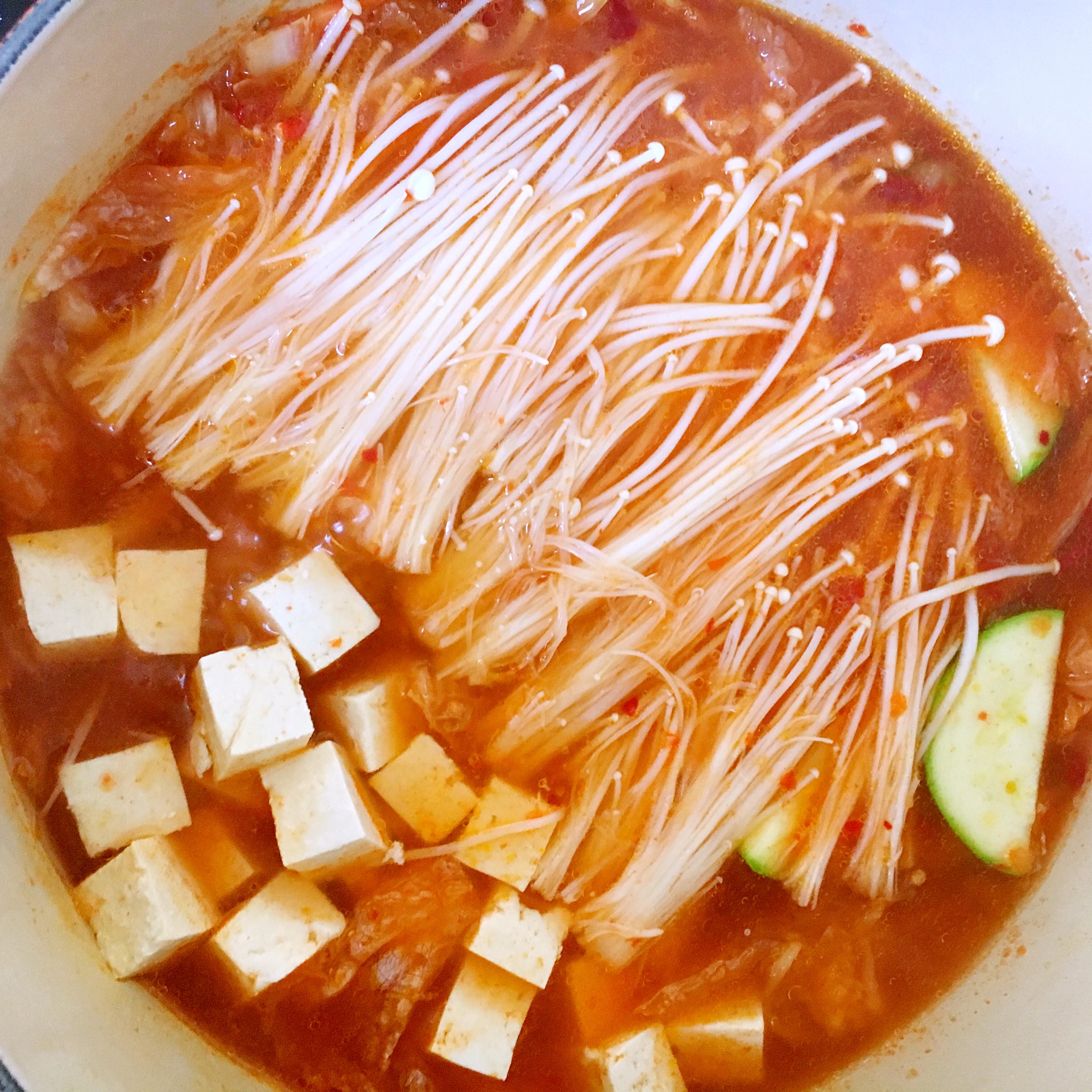【韩国嫩豆腐汤】韩国人教你简单易学的韩式嫩豆腐汤，在即将到来的冬天里喝一碗热热的，辣辣的豆腐汤_哔哩哔哩_bilibili