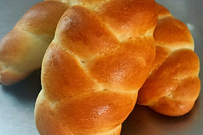 简单又有造型的辫子面包