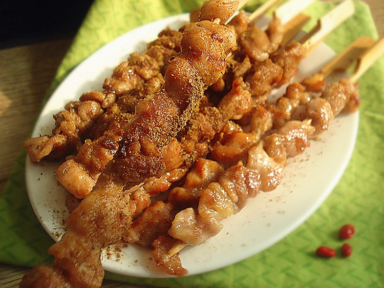 电饼铛孜然鸡肉串的做法