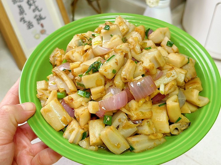 泡椒炒藕丁的做法