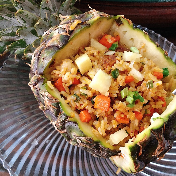 菠萝炒饭的做法