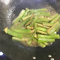 西红柿炒丝瓜的做法图解1
