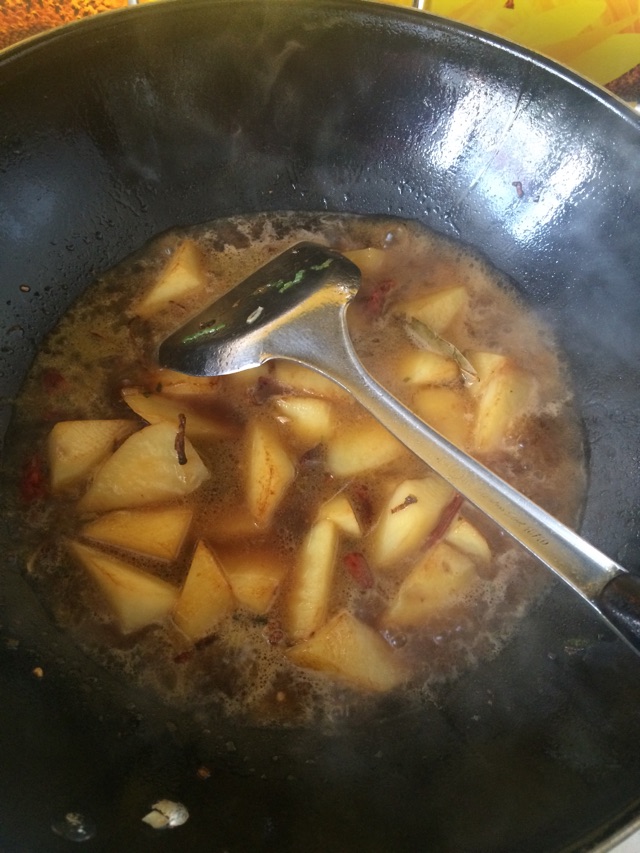 红烧土豆的做法图解7