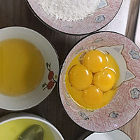 草莓蛋糕的做法图解1