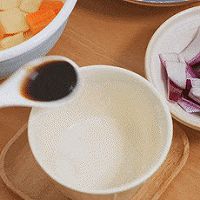 番茄土豆焖牛腩【宝宝辅食】的做法图解5