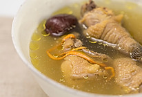 石锅炖鸡汤｜美食台的做法