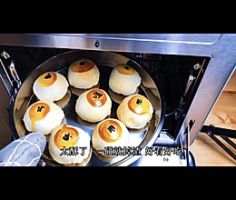 传统中式酥点经典蛋黄酥，层层分明酥到掉渣，可盐可甜老少皆宜的做法