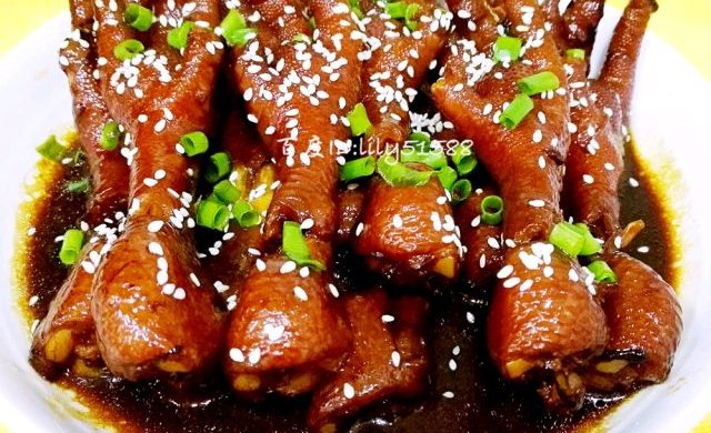 红烧鸡爪