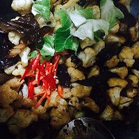 菜花干煸五花肉的做法图解6