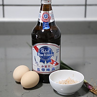 #食来运转，新年干杯#金灿灿的酒香虾皮鸡蛋饼的做法图解1