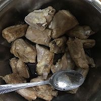 糖醋排骨的做法图解1