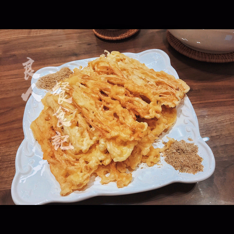 比肉还好吃【椒盐金针菇】的做法