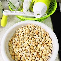 芝麻花生糖的做法图解1