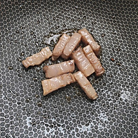牛小厨系列美食之六 五花肉炖鲽鱼的做法图解3