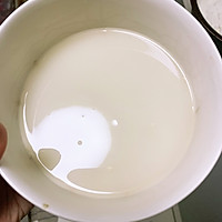 今日份早餐：早点铺的小笼包子的做法图解1