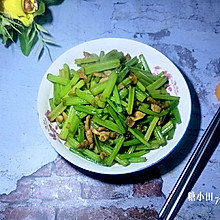 家常炒芹菜