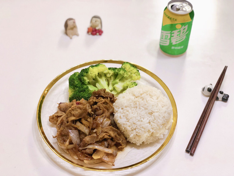 堪比吉野家的牛肉饭的做法