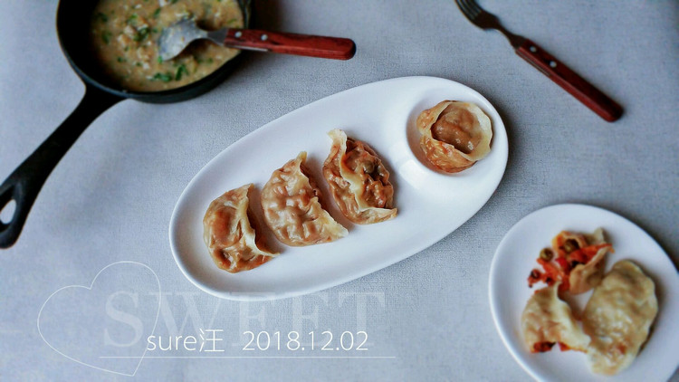 甜豆蚝辣菜菇饺的做法