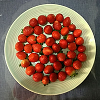 百香果草莓酱的做法图解1