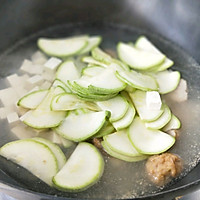 超快手肉丸西葫芦豆腐汤#超级快手家常菜#的做法图解5