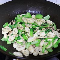 #开启冬日滋补新吃法# 肉末油菜口蘑的做法图解4