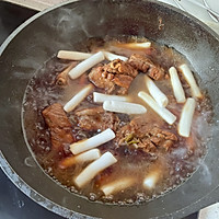#年饭要飘香，就用外婆乡#年年高升-年糕排骨的做法图解5