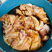 #金龙鱼橄调-橄想橄做#鸡腿照烧饭，孩子们的最爱的做法图解1