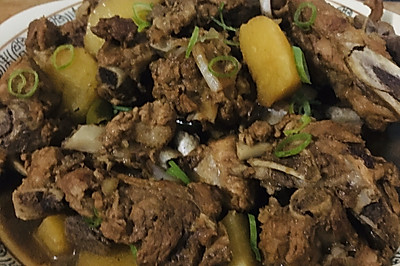土豆炖排骨