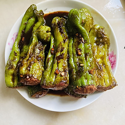 辣椒包肉