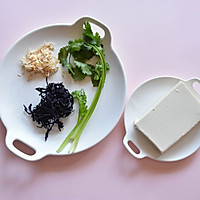 #美食视频挑战赛#豆腐紫菜虾米汤的做法图解1