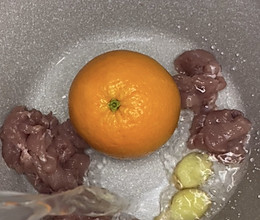 原只鲜橙炖猪瘦肉的做法