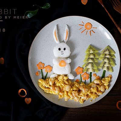 小兔子咖喱虾仁鸡蛋饭