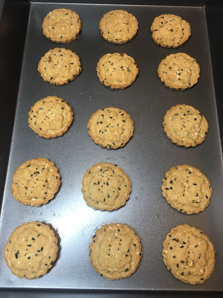 老少咸宜的全麦桃酥粗粮饼干的做法