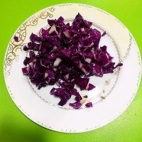 大红大紫白菜饺的做法图解3