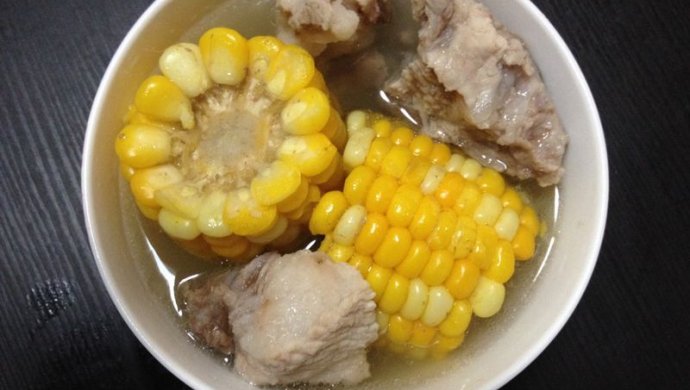 大姑菜谱 - 玉米排骨汤