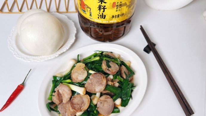 蒜苗炒腊肠