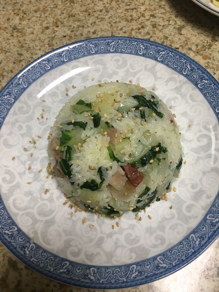 咸肉香肠菜饭的做法