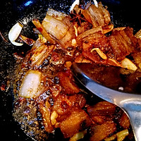回锅肉炒白菜的做法图解7