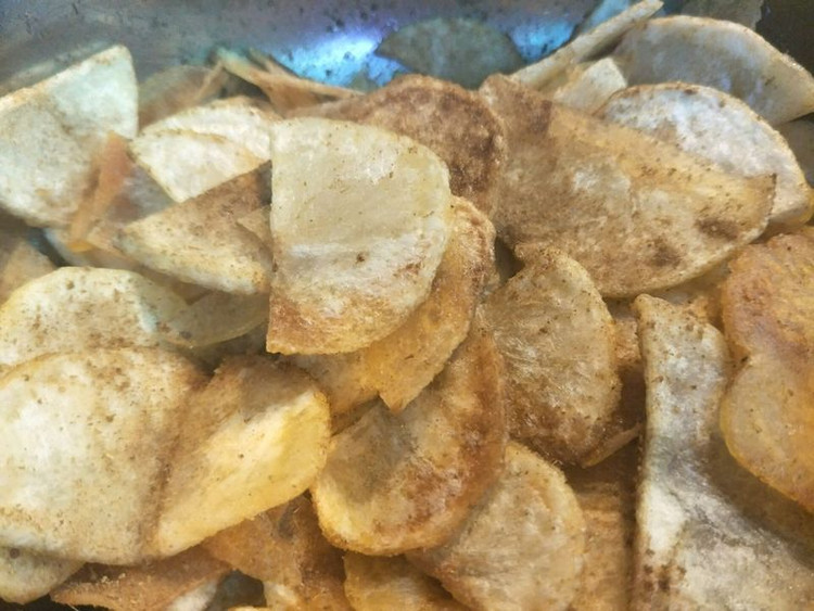 油炸土豆片（薯片）的做法