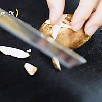 减肥餐 | 香菇海参浇荷兰豆的做法图解2