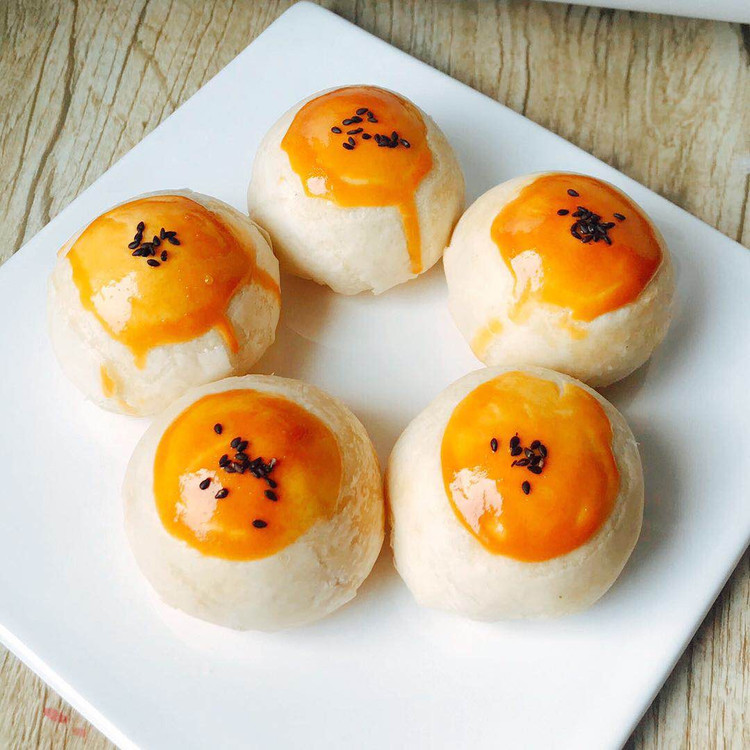 蛋黄酥的做法